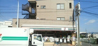 コンビニ　セブンイレブン（コンビニ）まで120m
