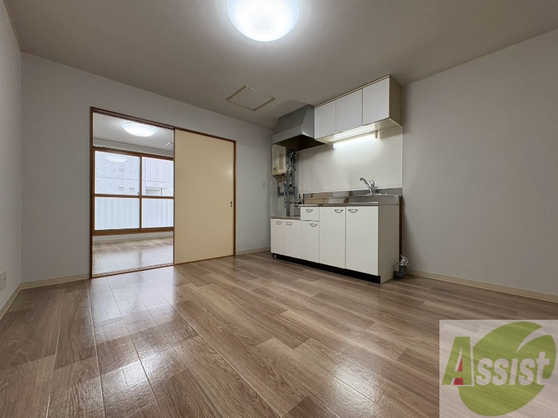 居室・リビング　広くてキレイなお部屋が広がっていて、充実した生活が送れそう。