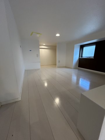 その他部屋・スペース　広くて明るい寝室