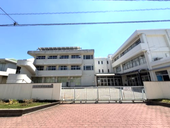 小学校　徳島市立論田小学校（小学校）まで715m