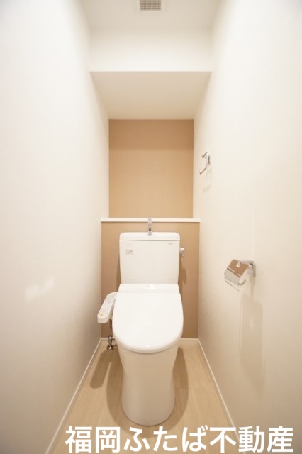 エンクレスト博多MATEのトイレ写真