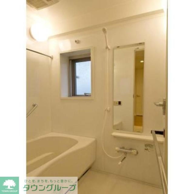 バス・シャワールーム　※写真は同タイプ住戸です。