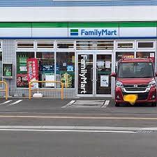 コンビニ　ファミリーマート札幌平岸3条店（コンビニ）まで429m