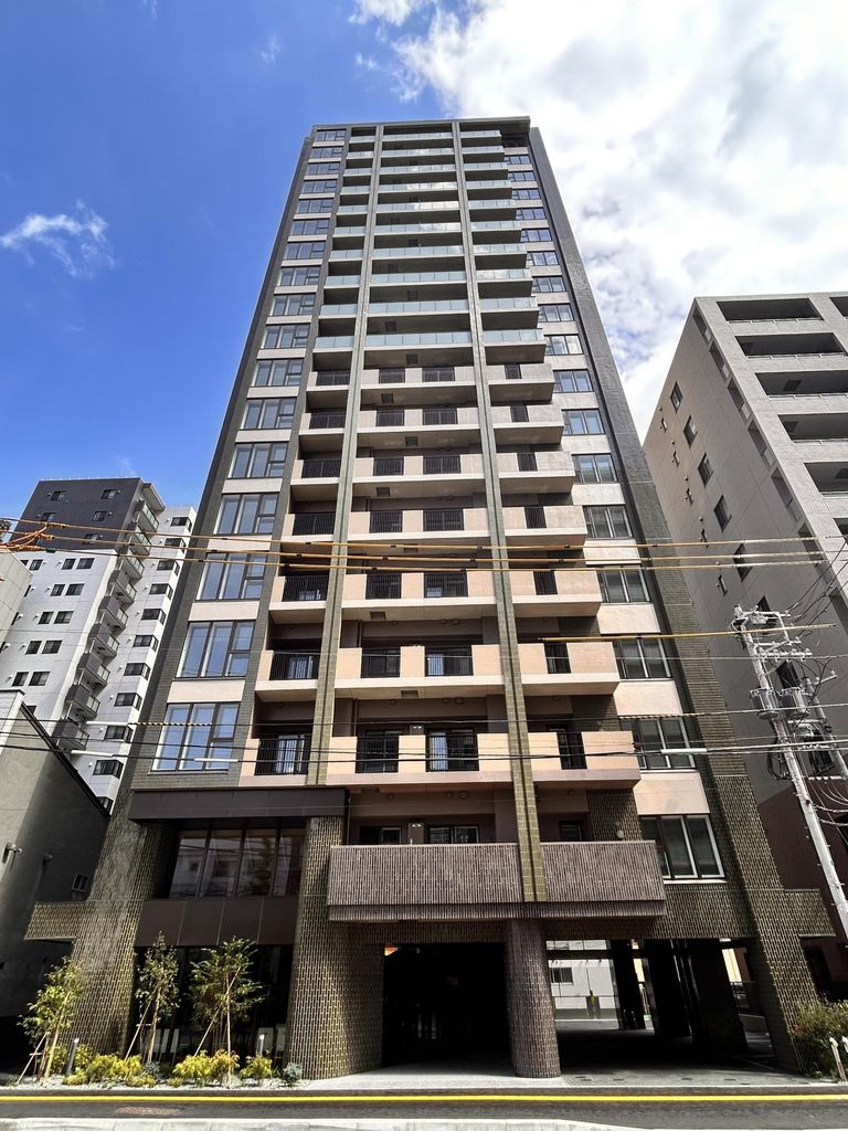 建物外観　正面外観