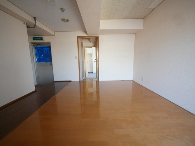 居室・リビング　★陽当たりの良いの明るいお部屋です★