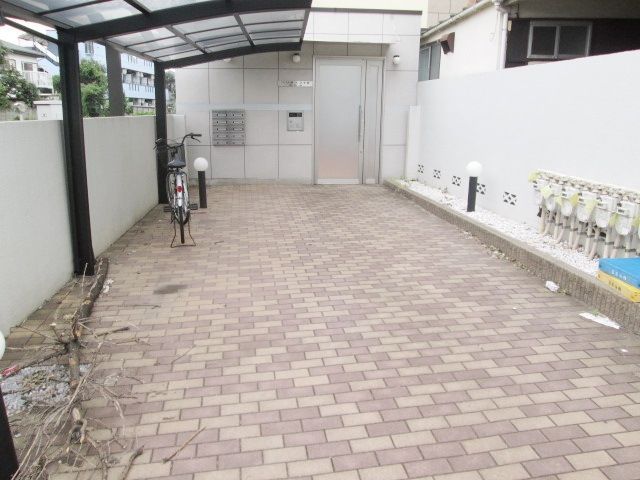 ロビー　★オートロック付★