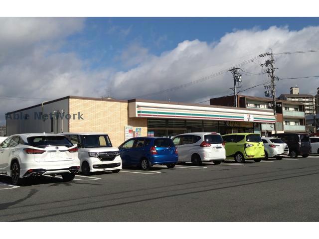 コンビニ　セブンイレブン瀬戸共栄通4丁目店（コンビニ）まで635m