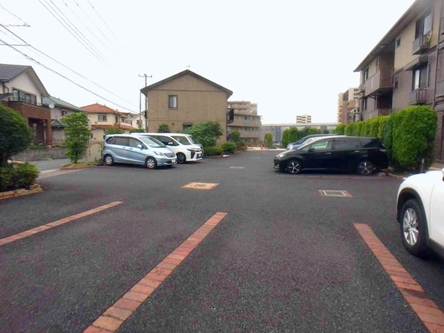 駐車場　駐車場
