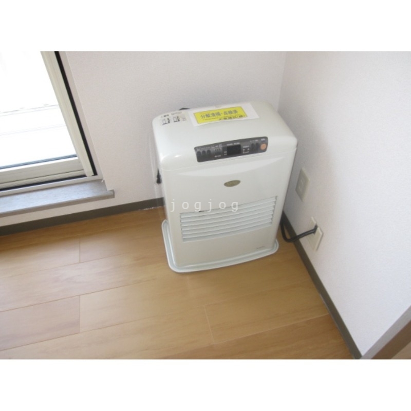 その他設備　灯油暖房完備で冬も安心！