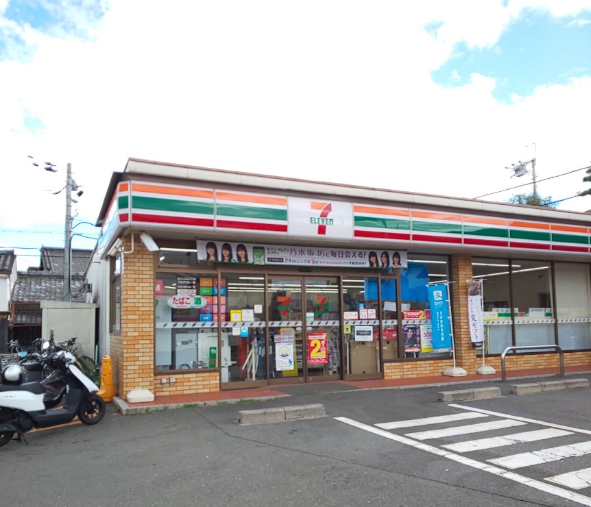 コンビニ　セブンイレブン 向日梅ノ木店（コンビニ）まで231m