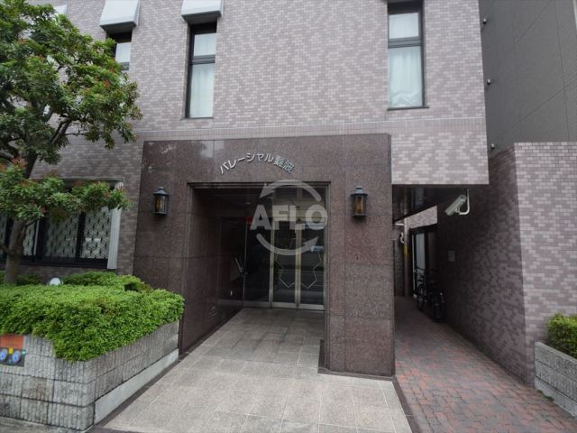 エントランス　パレーシャル難波　エントランス