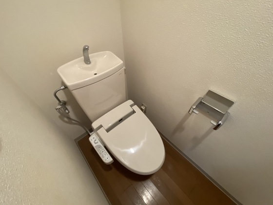 トイレ　※別部屋の写真です