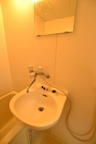 洗面設備　別号室の画像です。ご参考下さい
