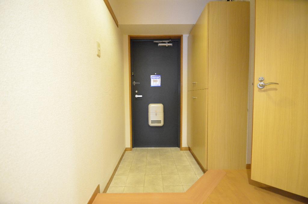 カーサ金山の玄関写真