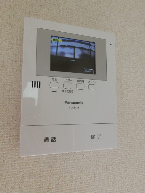 セキュリティ　来訪者も確認できるモニターホンでまずは確認しましょう。。