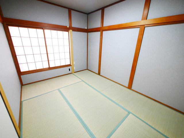 足代北貸家の居間写真