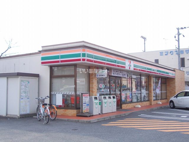 コンビニ　セブンイレブン 水口綾野店（コンビニ）まで855m