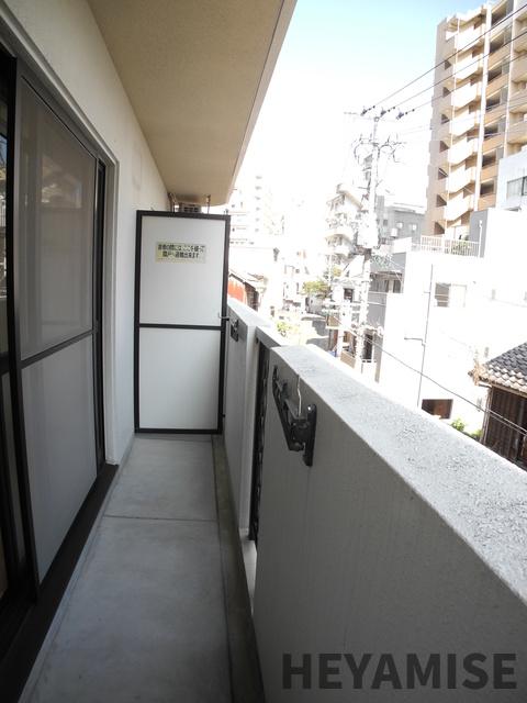 バルコニー　※同物件の反転間取りのお部屋写真です※