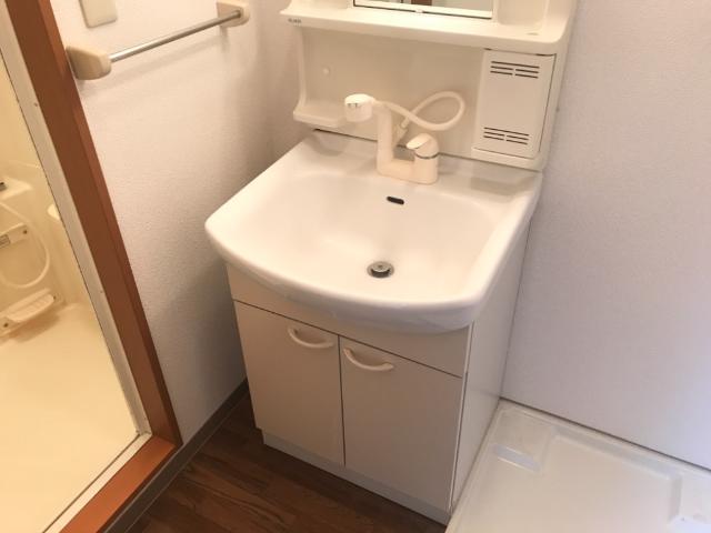 洗面設備　洗髪洗面化粧台