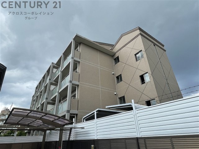 建物外観　敷地内に住居者専用のごみ置き場あります！
