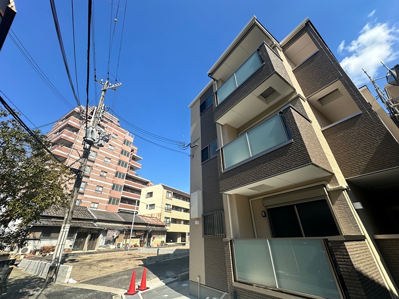 地下鉄西神・山手線 湊川公園駅 徒歩10分 築2年