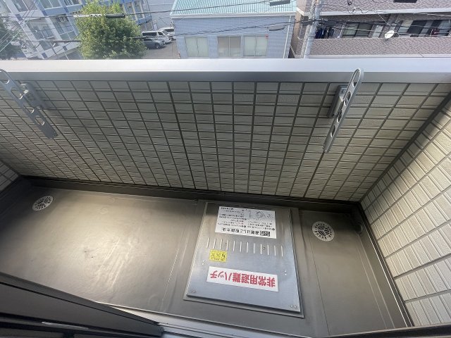 バルコニー　外からの目が気にならないバルコニーで洗濯物が干せます