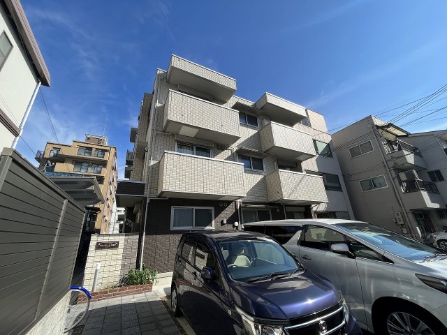 建物外観　外観は落ち着いています