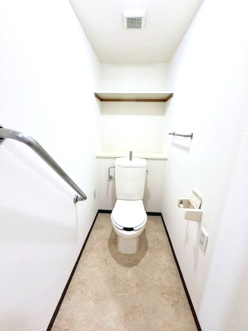 トイレ　ゆったりとした空間のトイレです