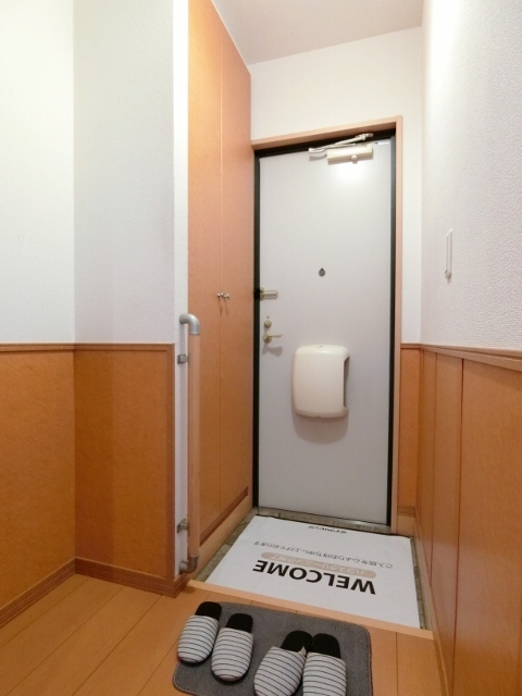 玄関　図面と現状に相違がある場合には現状を優先