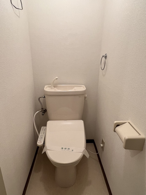 トイレ　同仕様別部屋