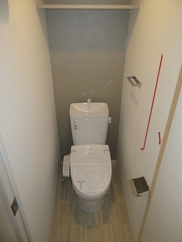 オーキッドレジデンス新大阪のトイレ写真
