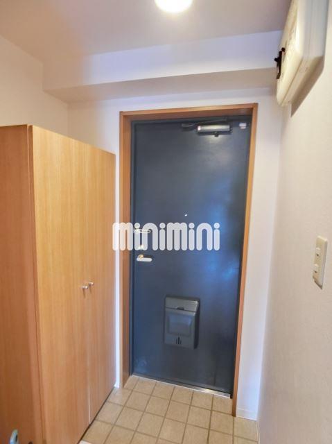 玄関　シューズボックス付き玄関