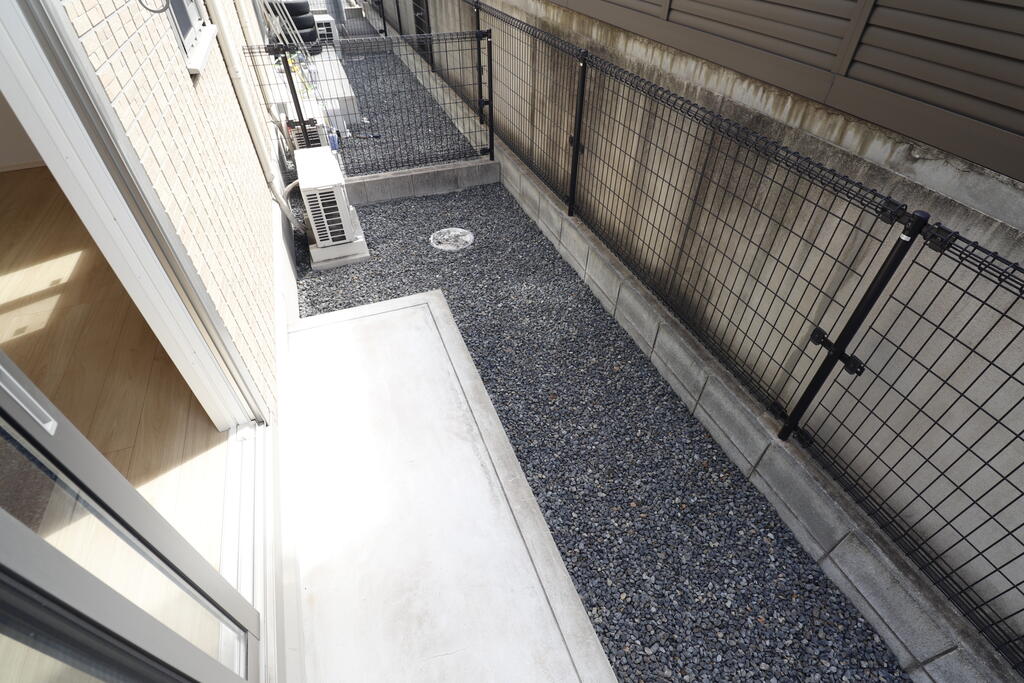 バルコニー　広めのお庭です♪2階にバルコニーも付いています♪