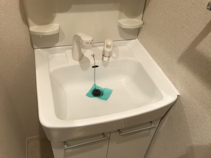 洗面設備　嬉しい独立洗面台付き。
