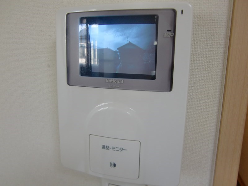 セキュリティ　モニター付きインターホン。