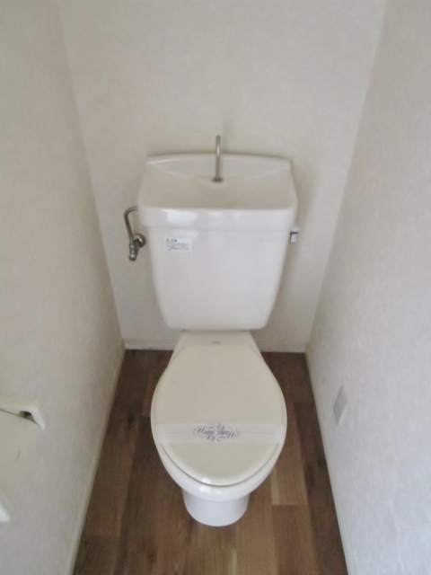 ＪＲ横浜線 矢部駅 徒歩11分 2階建 築25年のトイレ写真