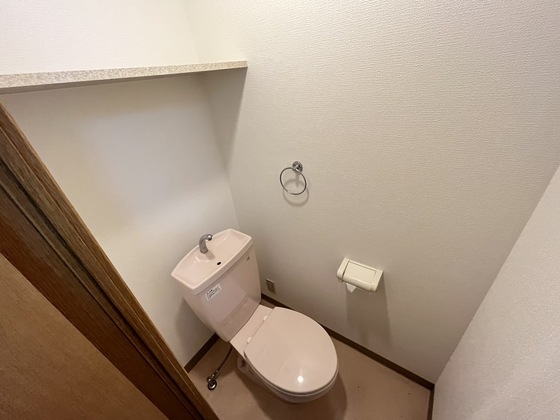 トイレ　※別部屋の写真です