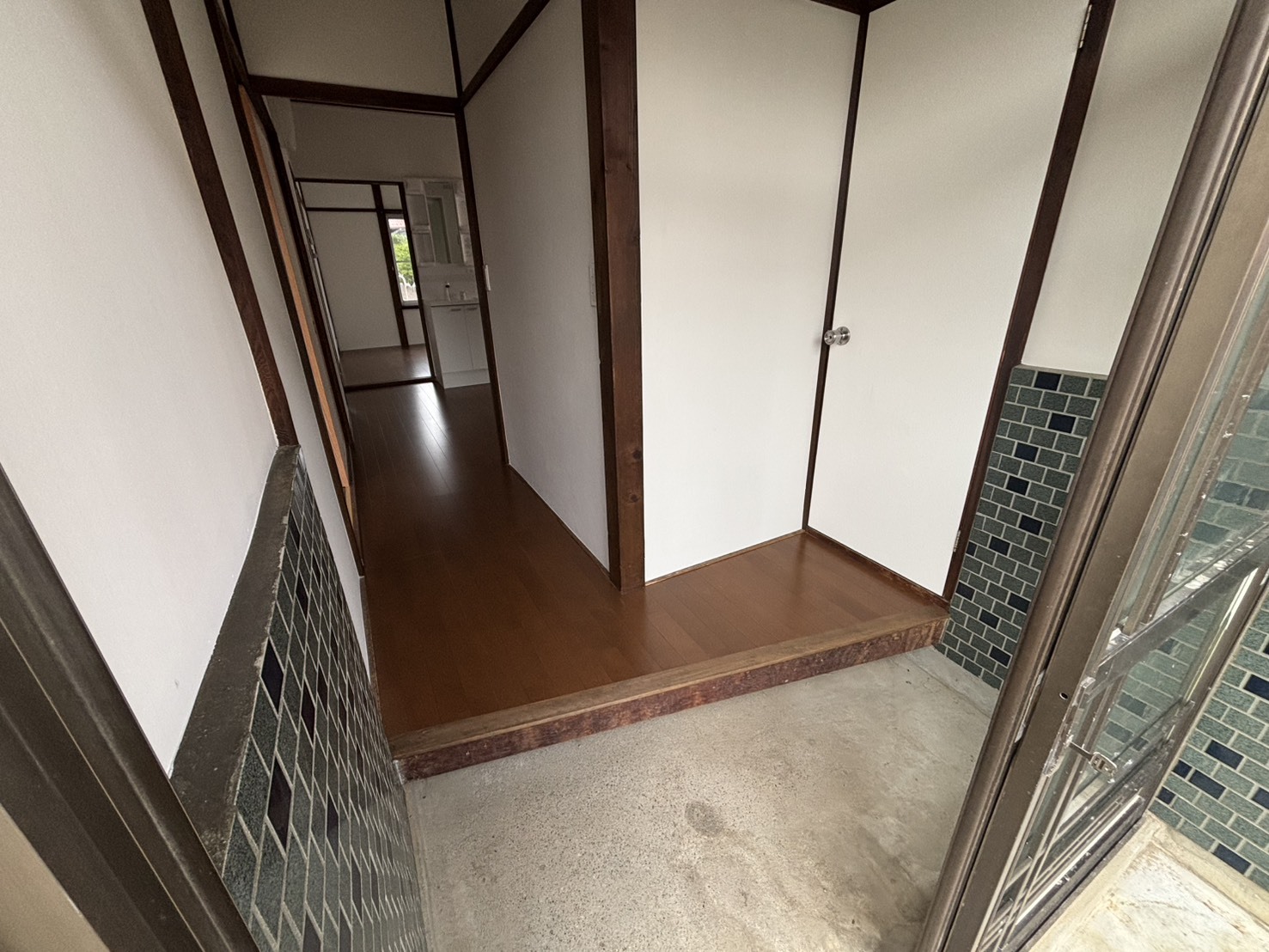 亀田四ツ興野4-6-29貸家の玄関写真