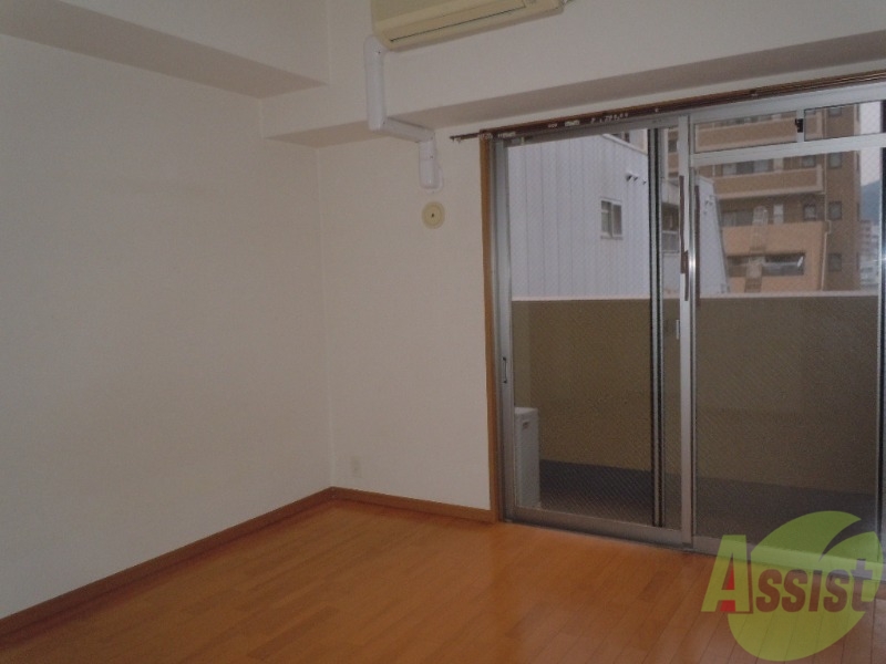 プレサンス神戸みなと元町の居間写真