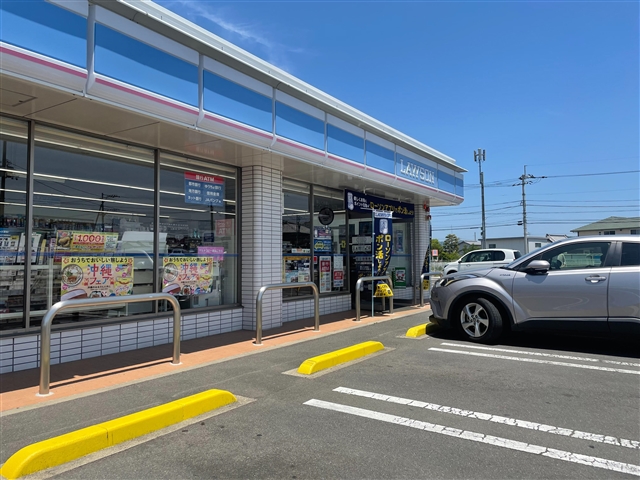 コンビニ　ローソン高松春日川南店（コンビニ）まで229m