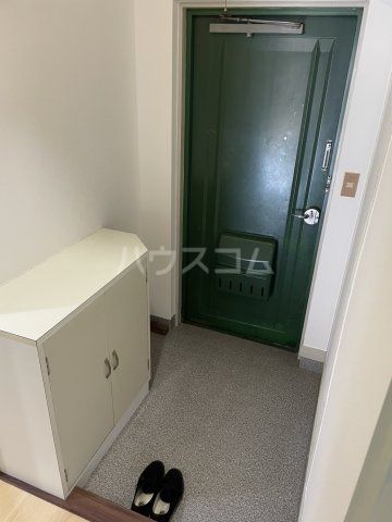 三宅ビルの玄関写真