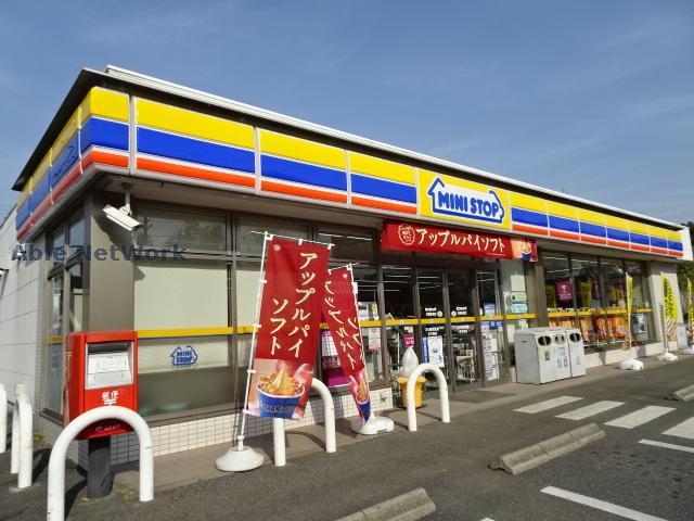 コンビニ　ミニストップ木更津富士見店（コンビニ）まで509m
