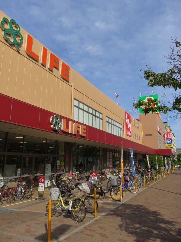 スーパー　ライフ長田店（スーパー）まで549m