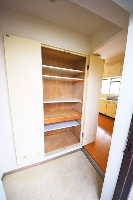 玄関　★玄関収納が充実してます★