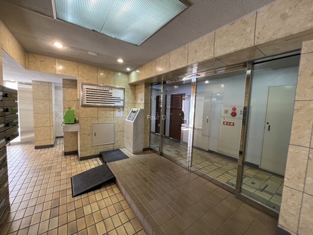 エントランス　★見学予約受付中★