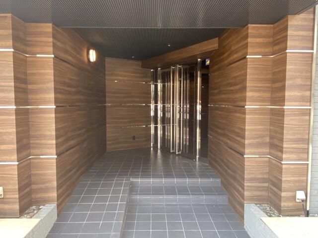 東急大井町線 上野毛駅 徒歩12分 5階建 築31年の外観写真