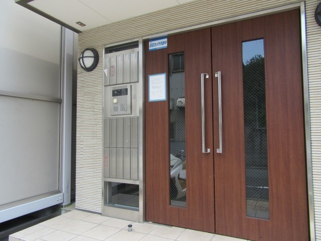 地下鉄烏丸線 十条駅 徒歩4分 3階建 築18年の外観写真