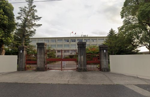 中学校　愛知県立刈谷高校附属中学校（中学校）まで724m