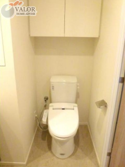 東急東横線 反町駅 徒歩5分 10階建 築15年のトイレ写真
