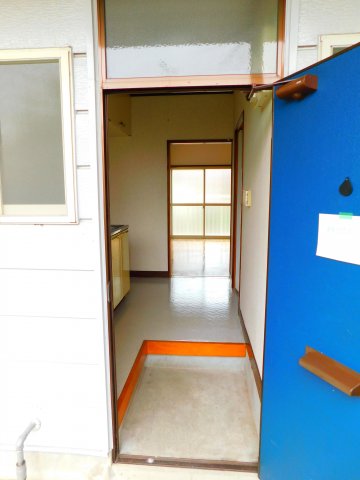 吉川アパートIIの玄関写真